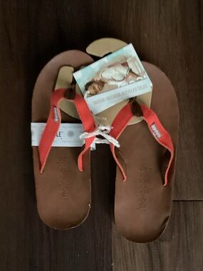 Red Strap Kids Flip-Flop Sandals with Brown Footbed